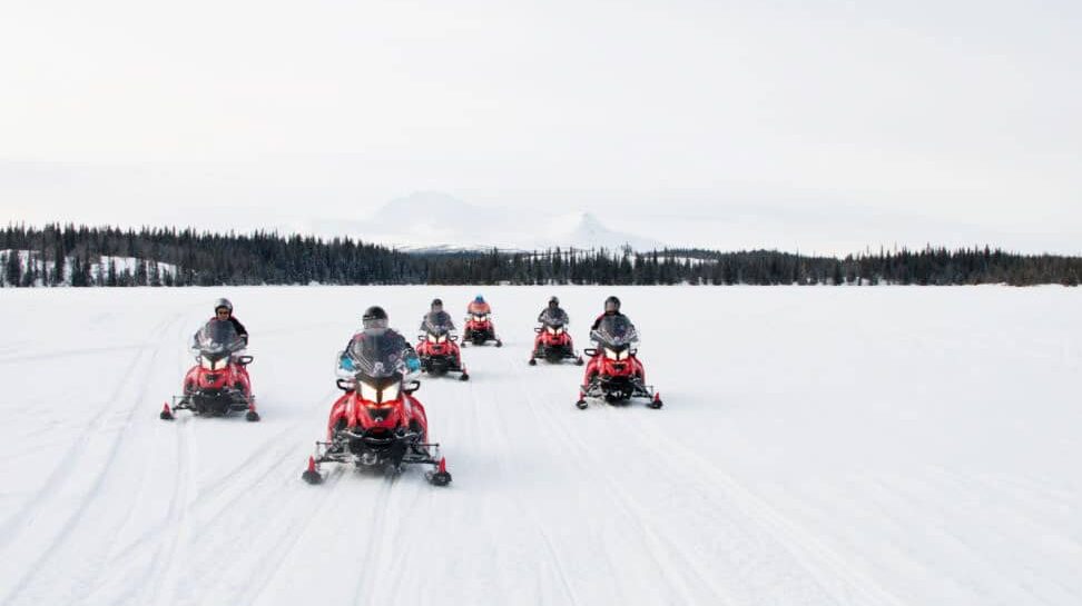 Book the burner trip and feel what it is like to drive a scooter in Åre properly.